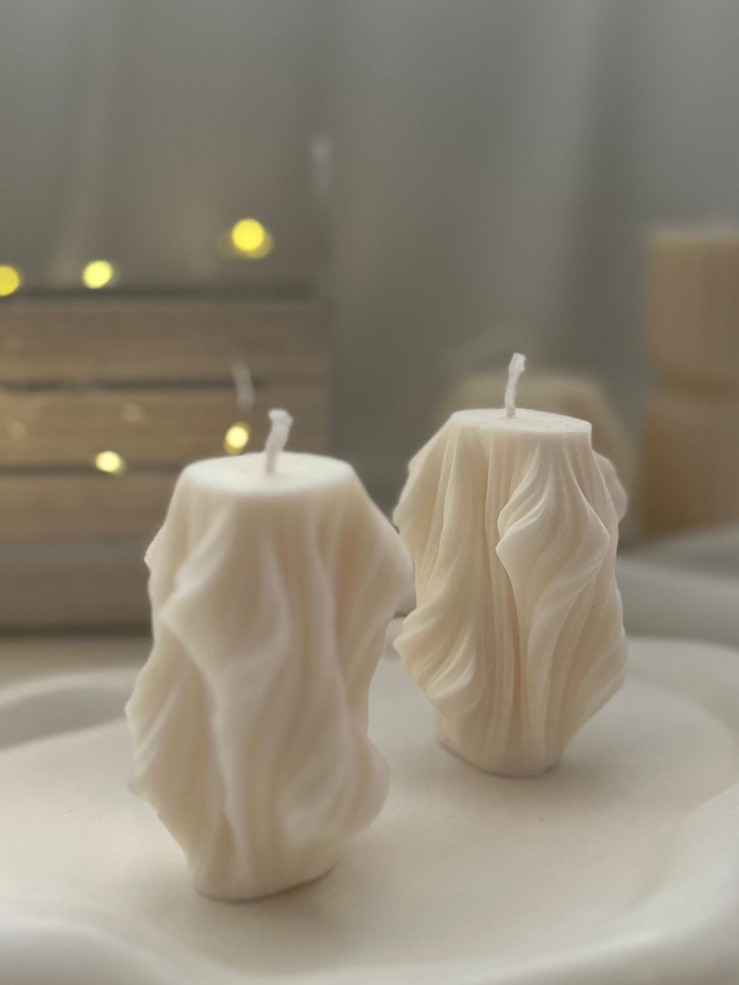 MIA - Geschwungene Kerze